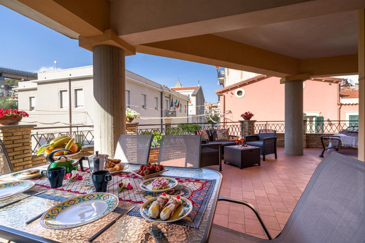 Loft Angolo Sul Mare Letojanni Εξωτερικό φωτογραφία