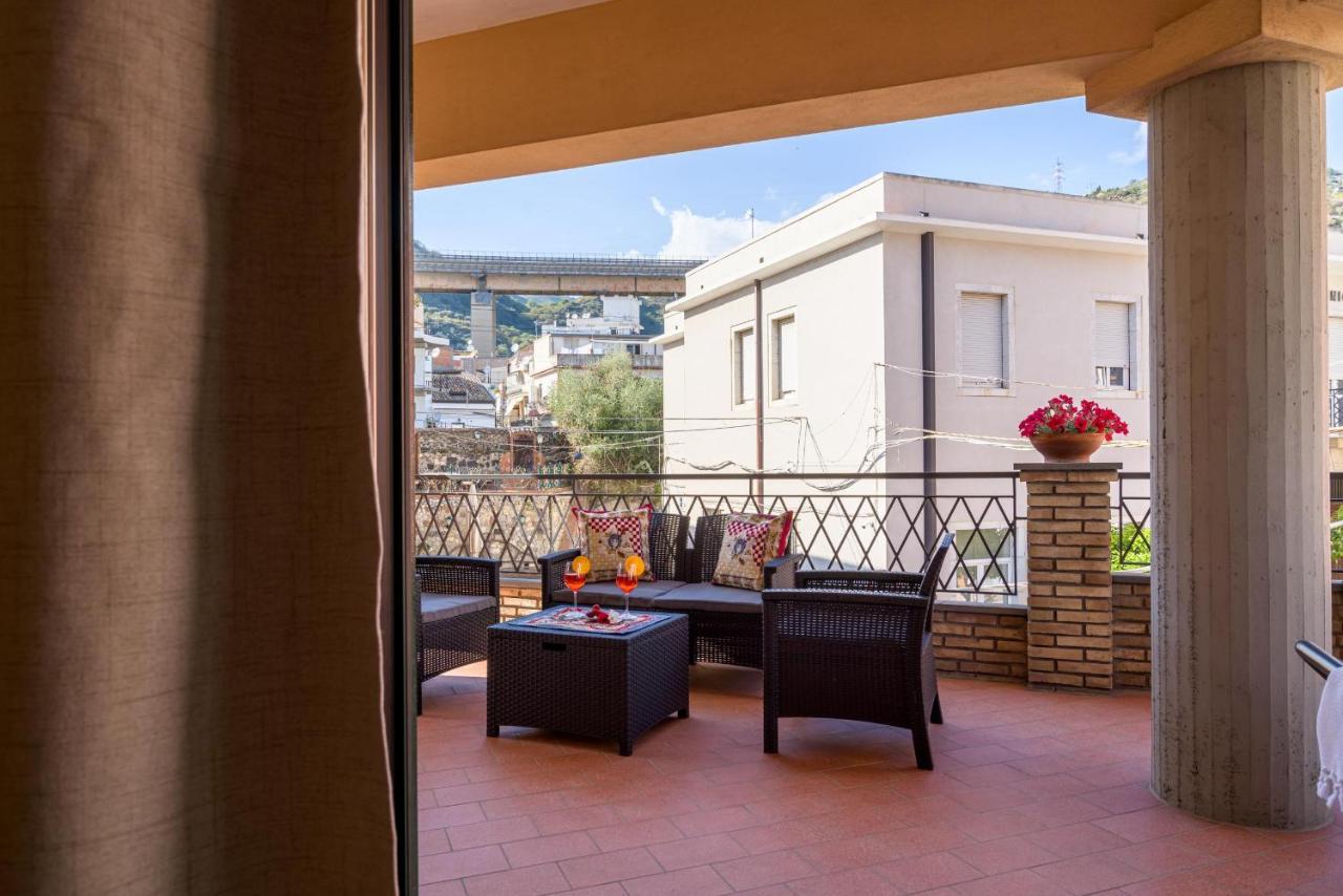 Loft Angolo Sul Mare Letojanni Εξωτερικό φωτογραφία
