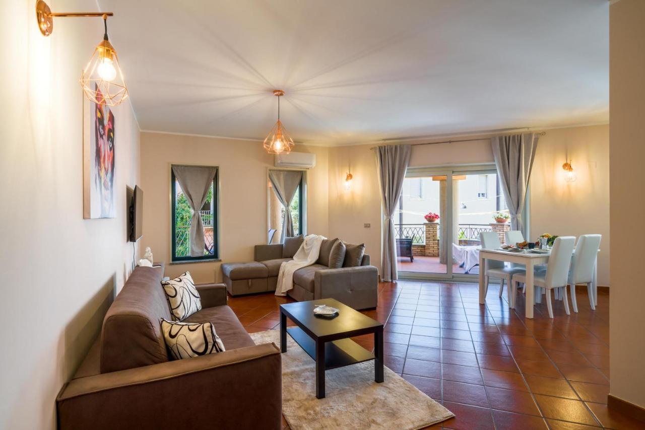 Loft Angolo Sul Mare Letojanni Εξωτερικό φωτογραφία